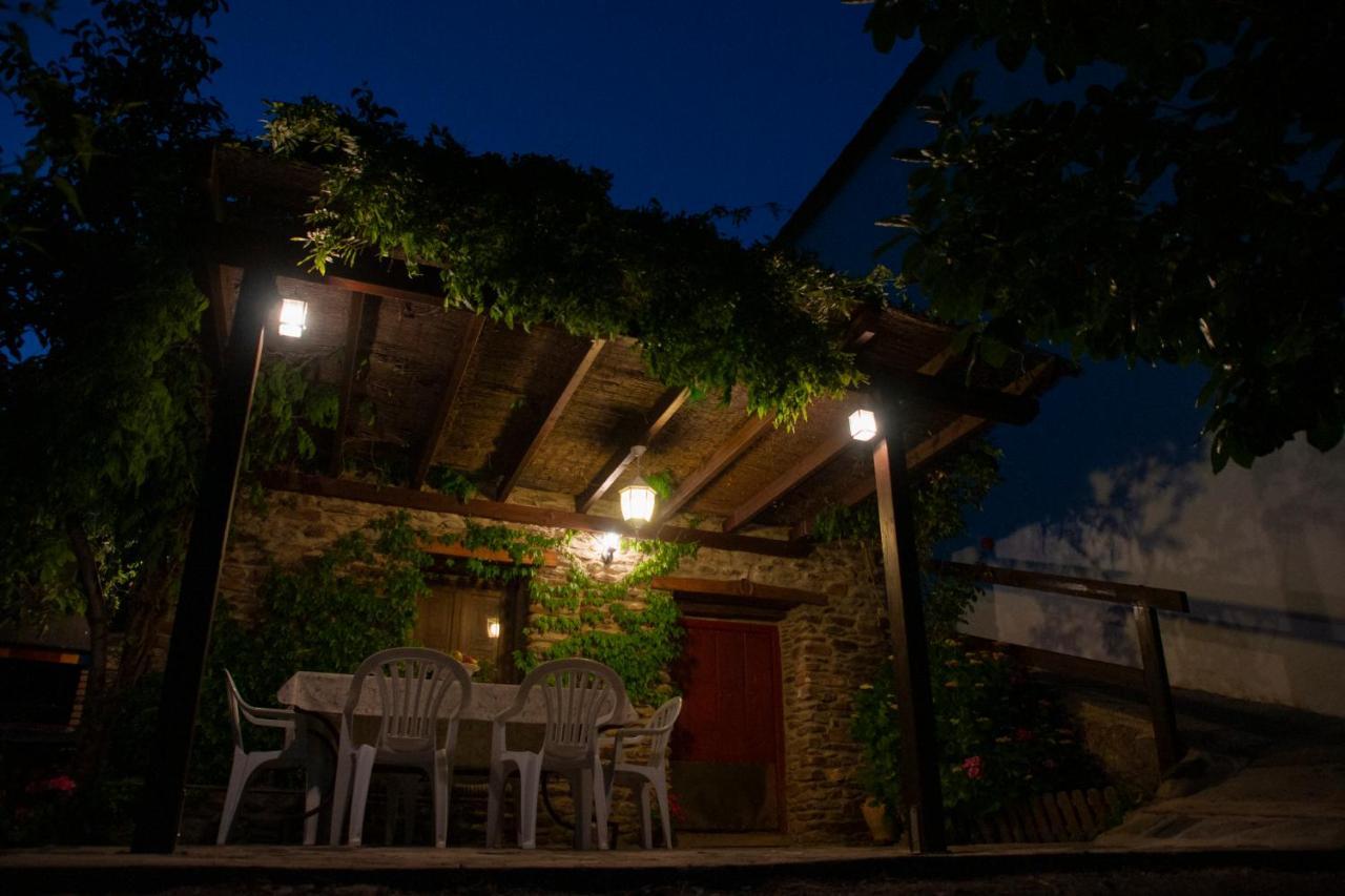 Villa Casa-Huerto La Juana Trevélez Exterior foto